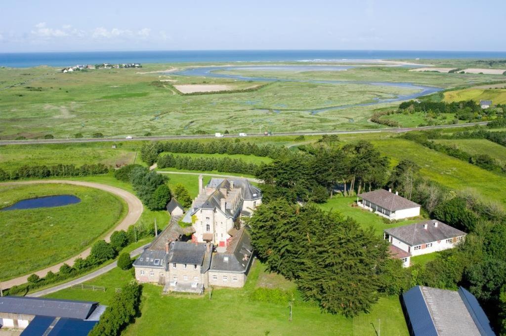Chateau De Surville Surville  Buitenkant foto